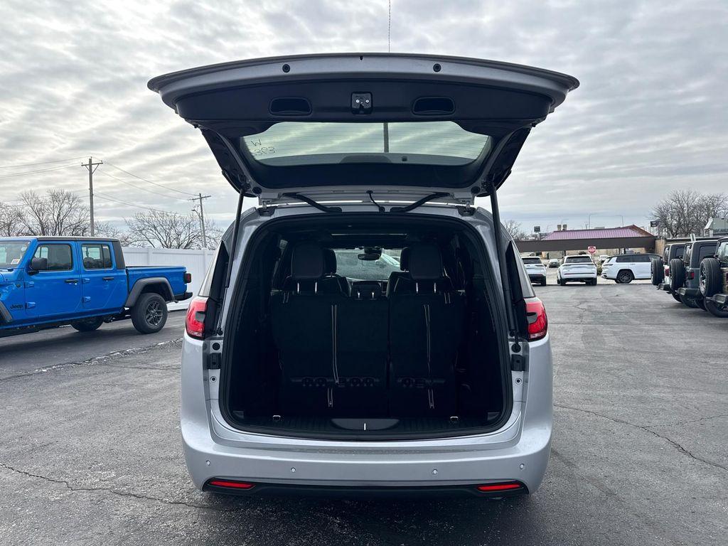 new 2026 Chrysler Pacifica car, priced at $53,890