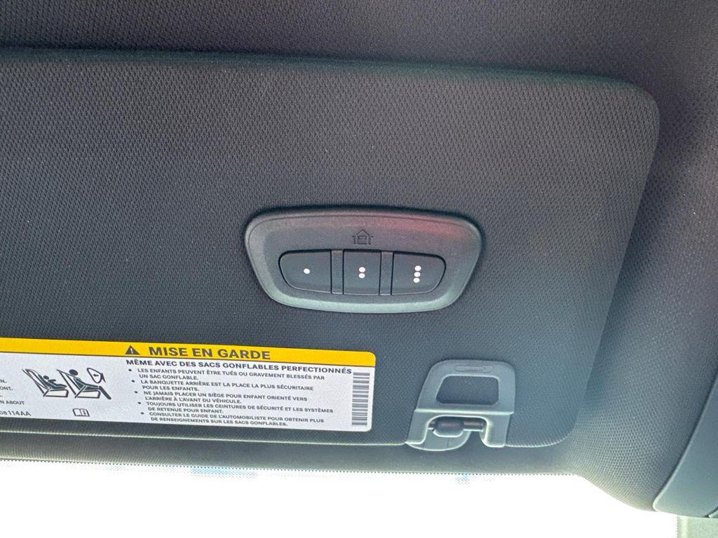 new 2025 Jeep Grand Cherokee car, priced at $40,988