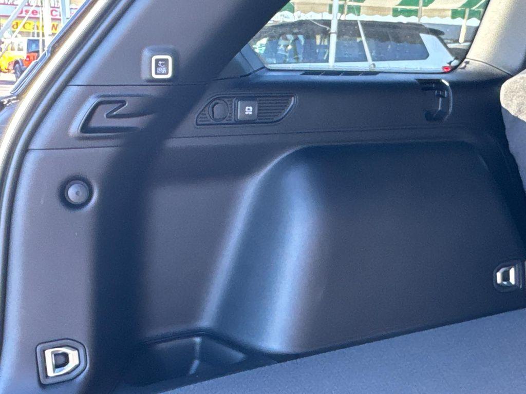 new 2026 Jeep Grand Cherokee car, priced at $39,988