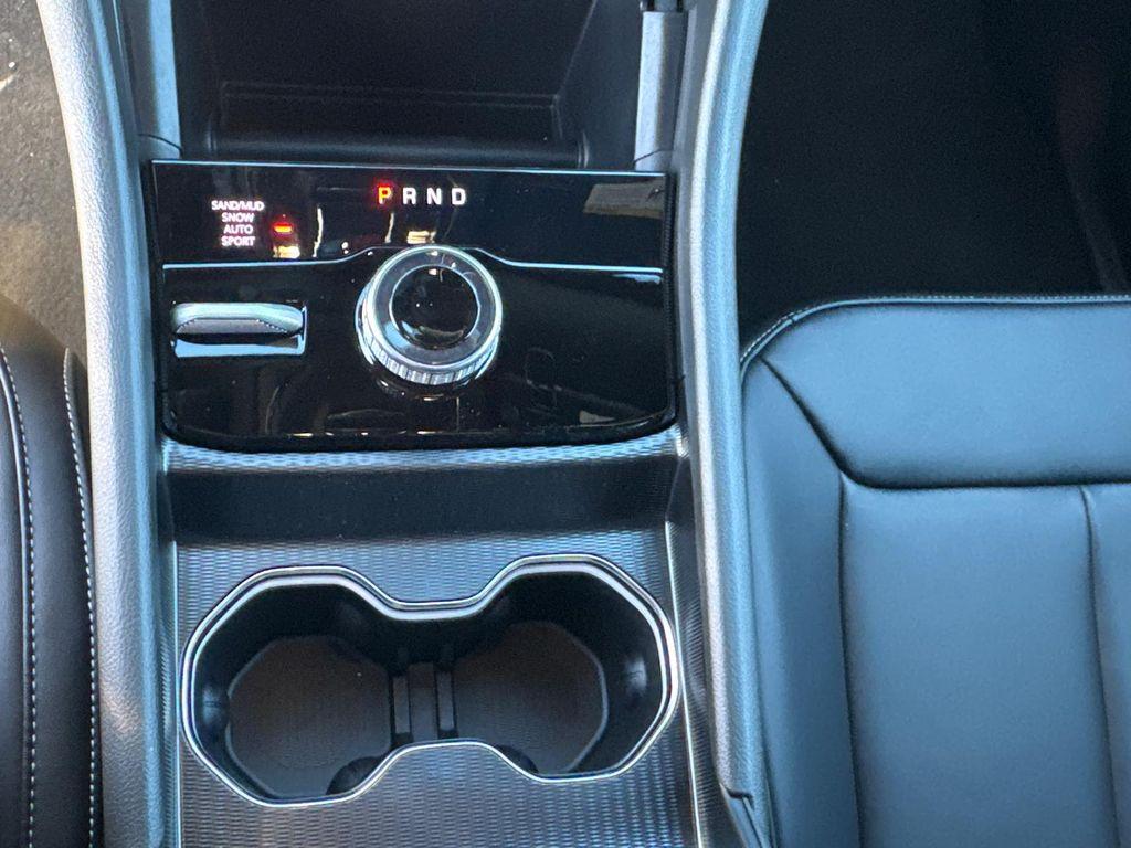 new 2026 Jeep Grand Cherokee car, priced at $39,988