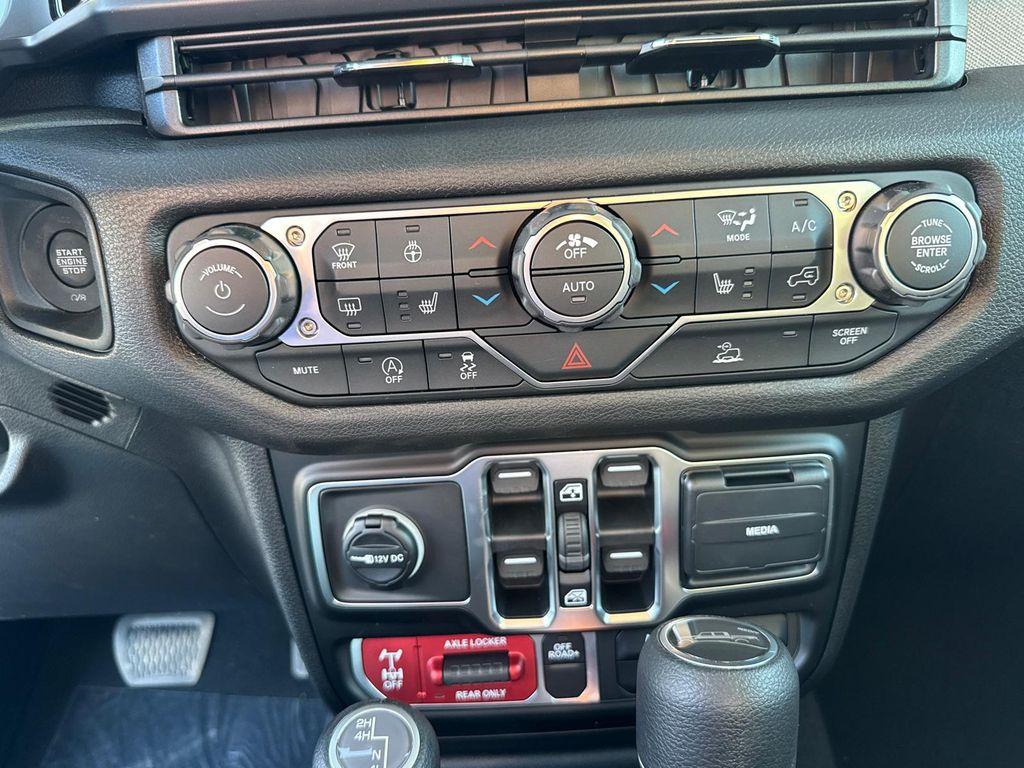 new 2026 Jeep Gladiator car, priced at $39,988