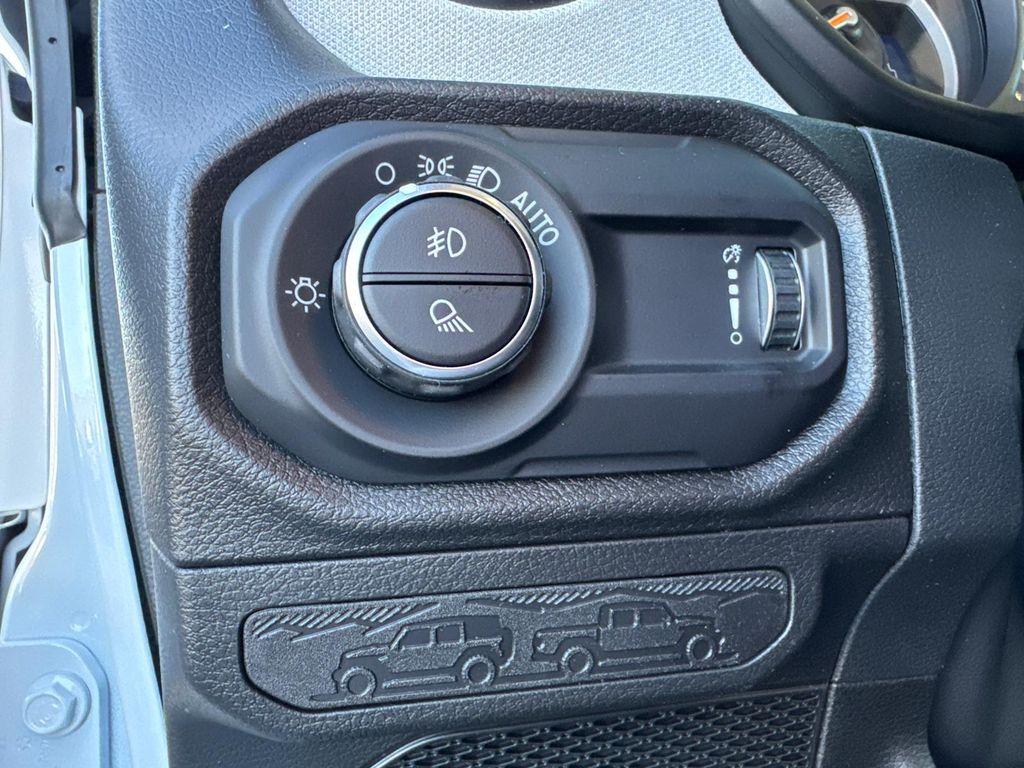 new 2026 Jeep Gladiator car, priced at $39,988