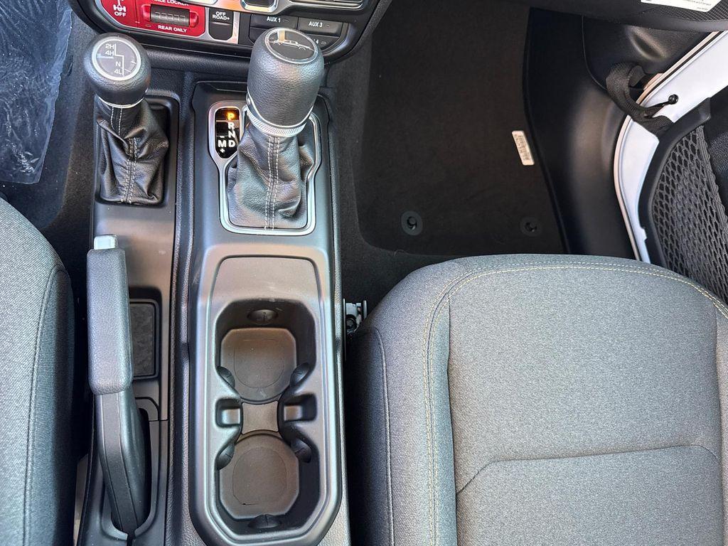 new 2026 Jeep Gladiator car, priced at $39,988