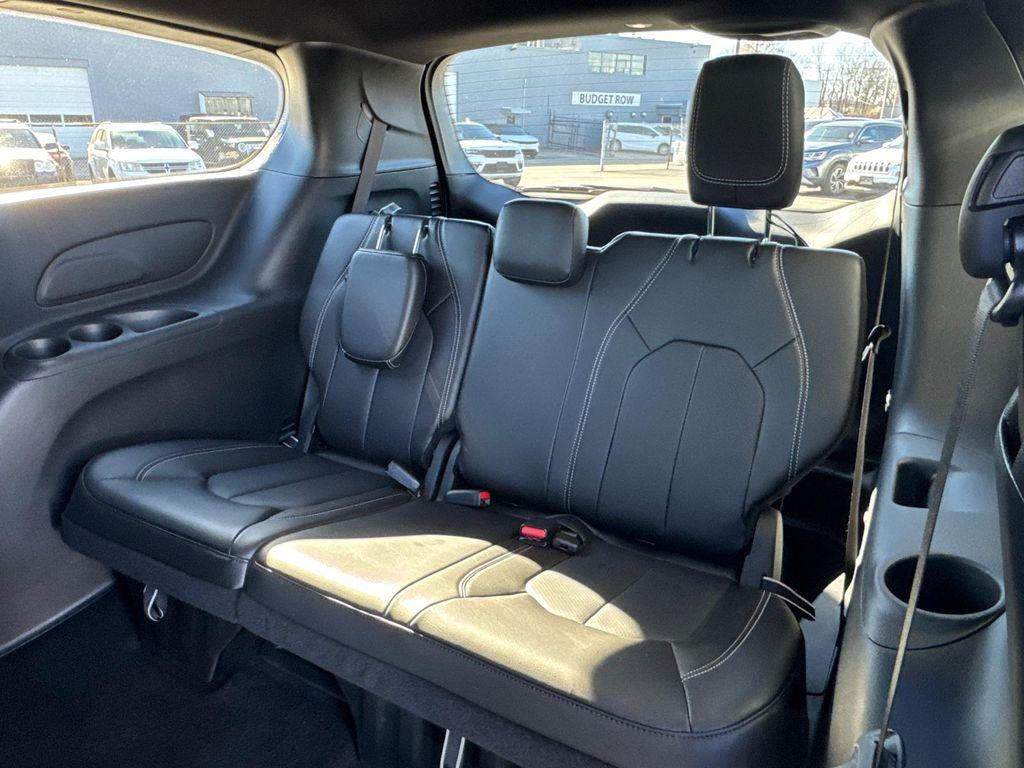 used 2024 Chrysler Pacifica Hybrid car, priced at $33,988