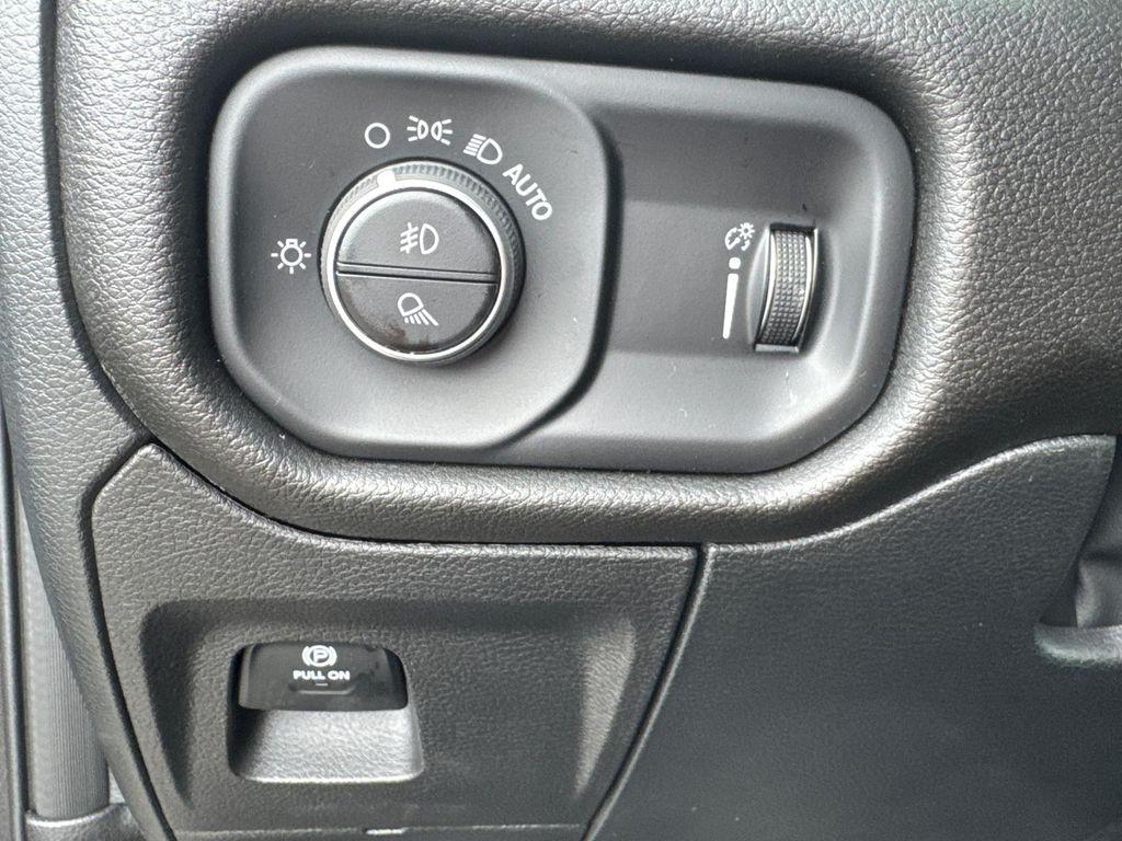 new 2025 Ram 1500 car, priced at $42,995