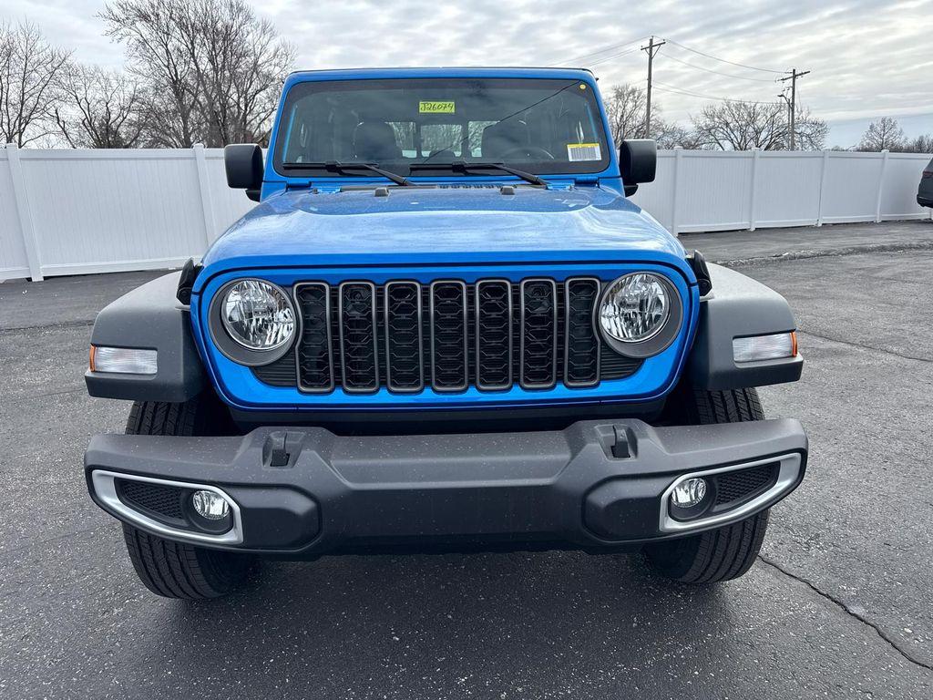 new 2026 Jeep Gladiator car, priced at $33,988