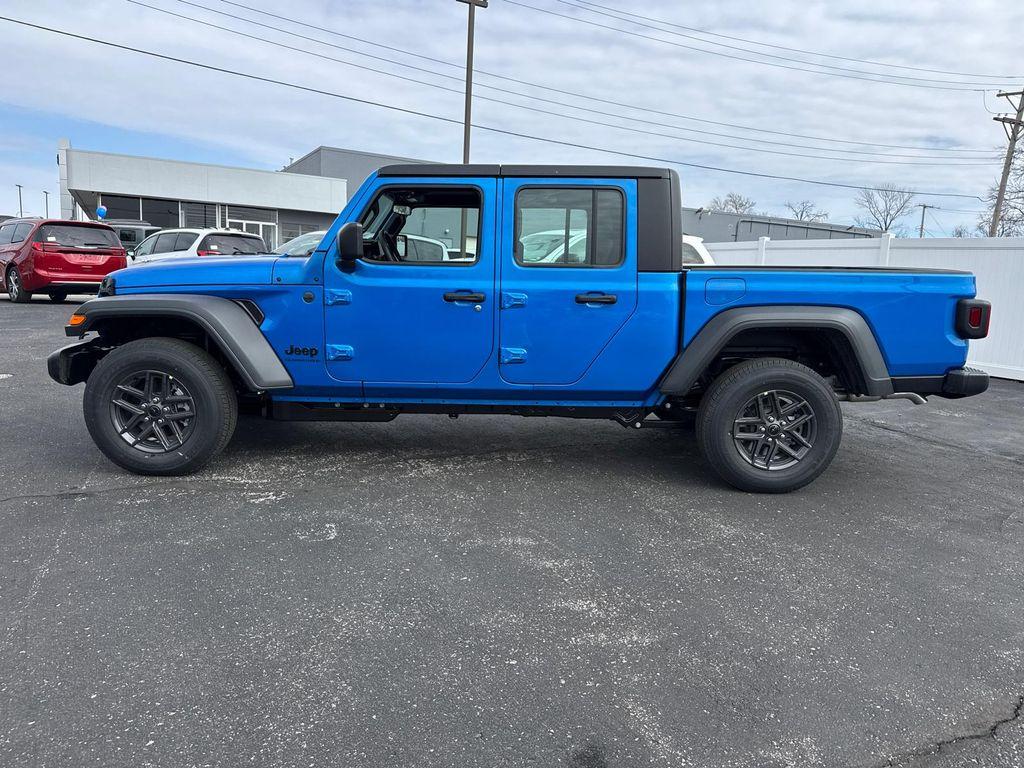 new 2026 Jeep Gladiator car, priced at $33,988