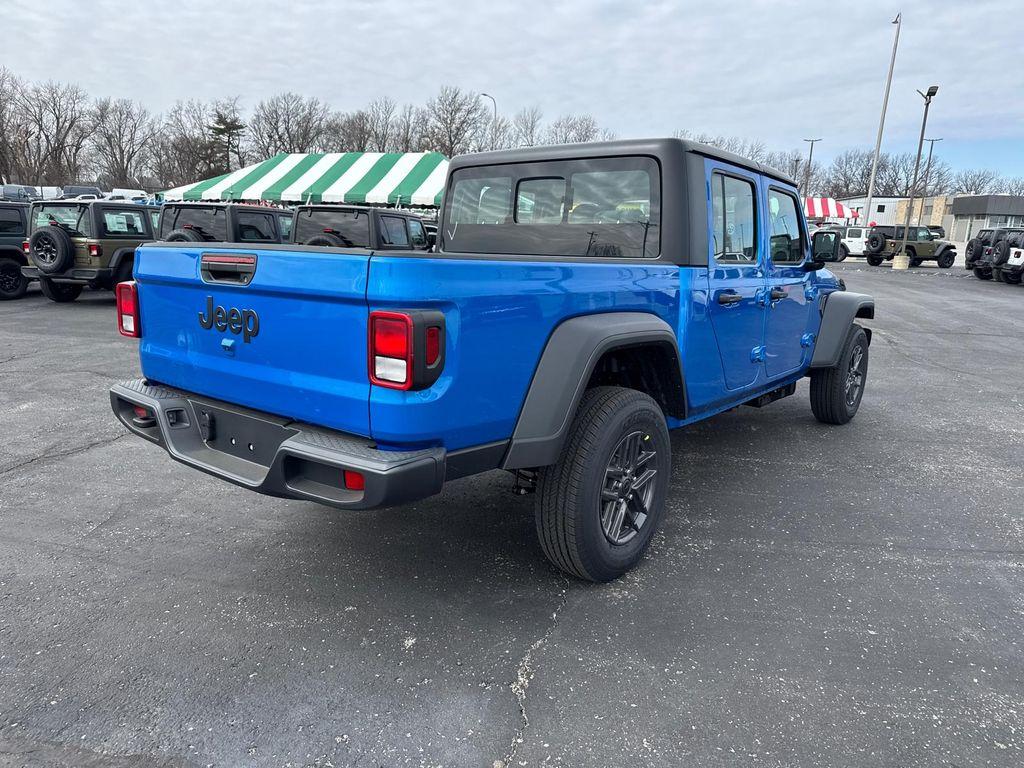 new 2026 Jeep Gladiator car, priced at $33,988