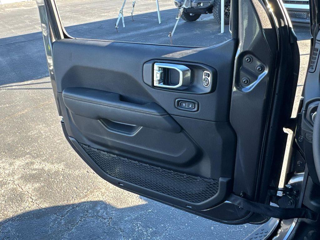 new 2026 Jeep Wrangler car, priced at $47,988
