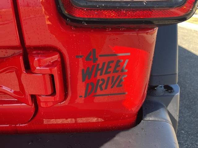 new 2026 Jeep Wrangler car, priced at $46,683