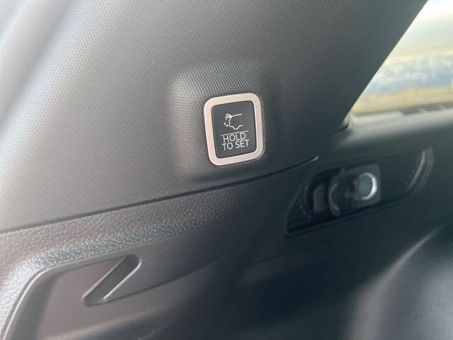 new 2025 Jeep Grand Cherokee car, priced at $51,985