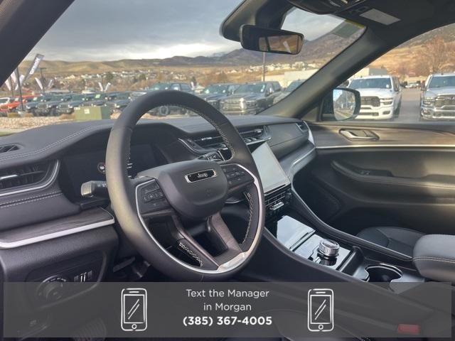 new 2025 Jeep Grand Cherokee car, priced at $43,731