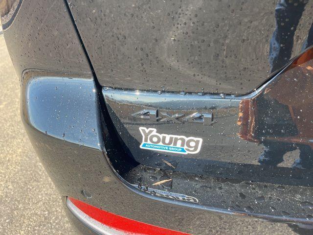 new 2026 Jeep Grand Cherokee car, priced at $52,975