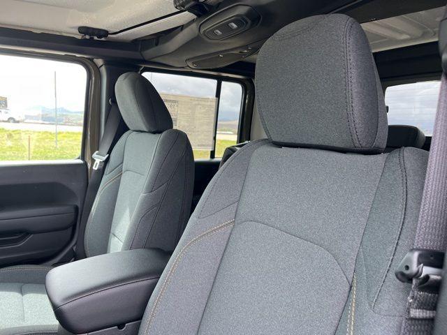 new 2026 Jeep Gladiator car, priced at $48,970