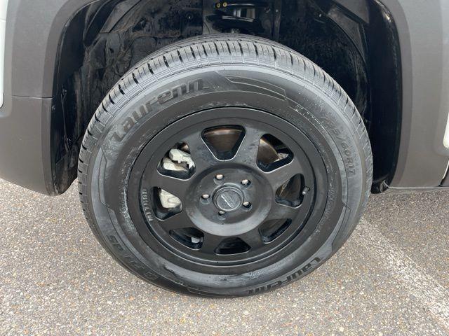 used 2022 Jeep Renegade car, priced at $22,250