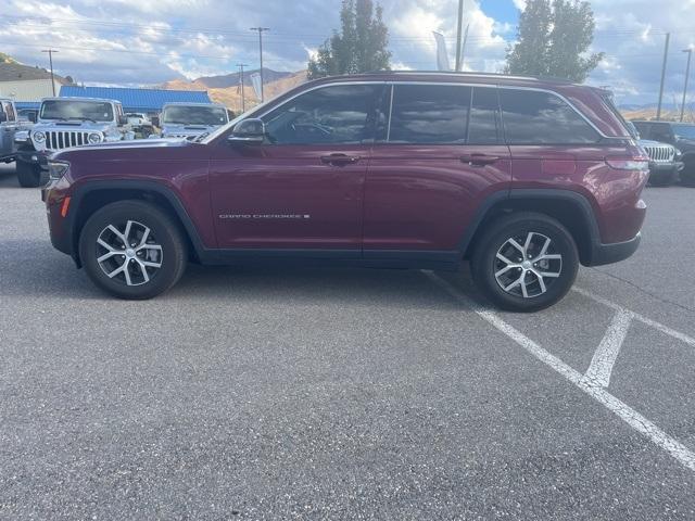 used 2023 Jeep Grand Cherokee car, priced at $28,461