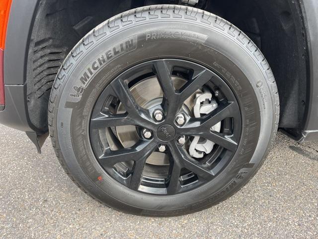 used 2025 Jeep Grand Cherokee L car, priced at $37,000