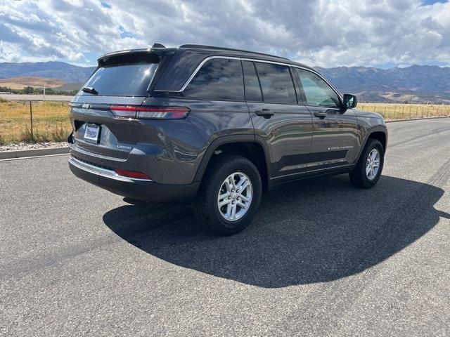 new 2025 Jeep Grand Cherokee car, priced at $35,000