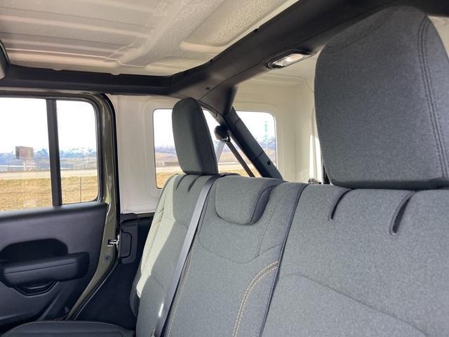 new 2026 Jeep Wrangler car, priced at $47,035