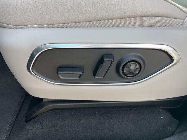 new 2026 Jeep Grand Wagoneer car, priced at $66,751