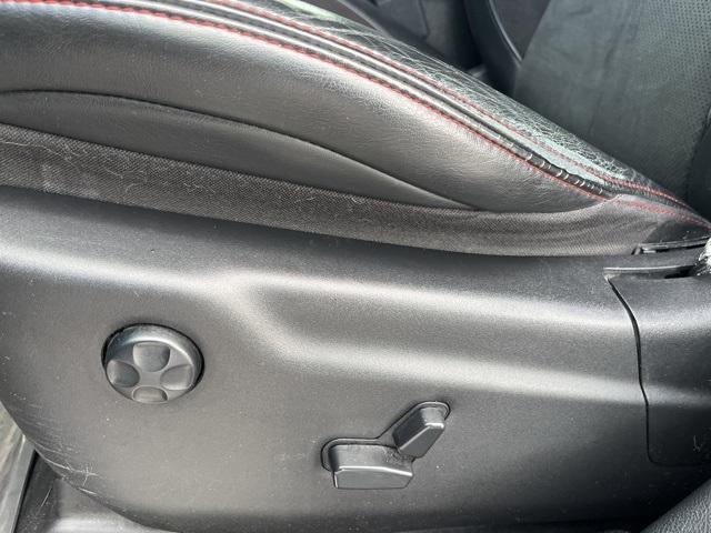 used 2021 Jeep Grand Cherokee car, priced at $25,000