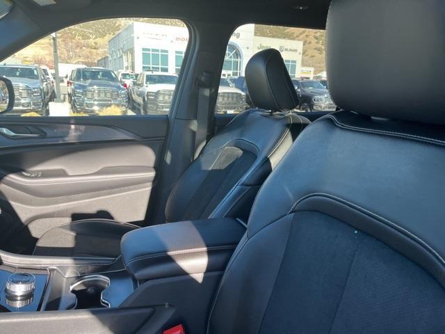 new 2025 Jeep Grand Cherokee L car, priced at $46,500