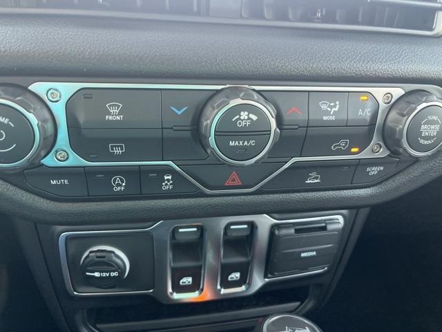 new 2026 Jeep Wrangler car, priced at $37,245