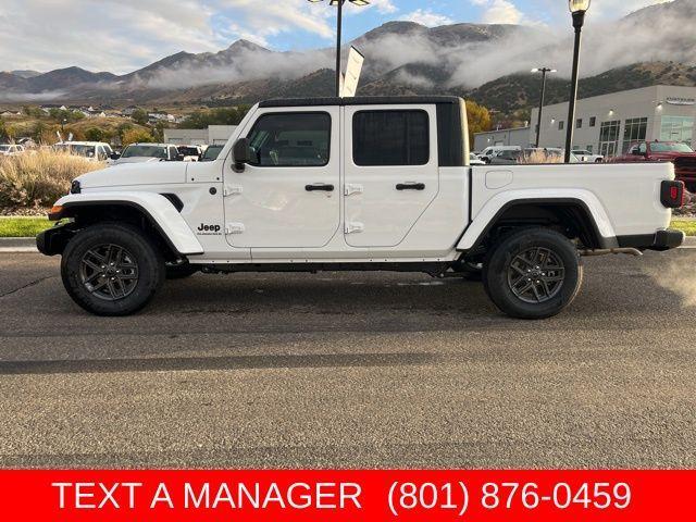 new 2025 Jeep Gladiator car, priced at $41,993