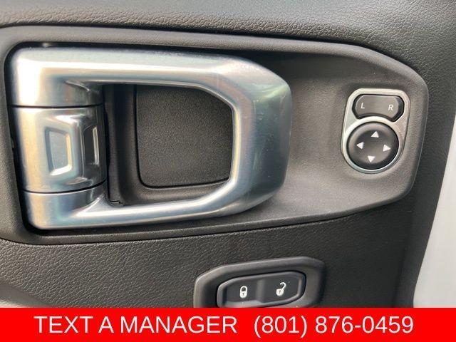 new 2025 Jeep Gladiator car, priced at $41,993