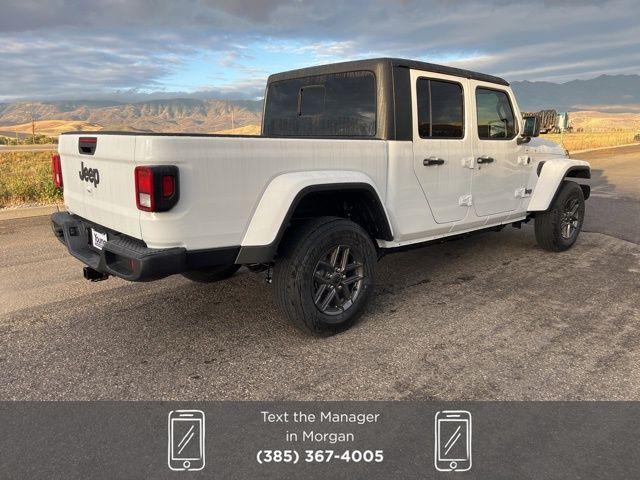 new 2025 Jeep Gladiator car, priced at $38,295