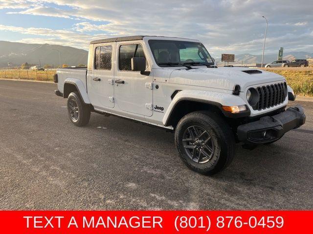 new 2025 Jeep Gladiator car, priced at $41,993