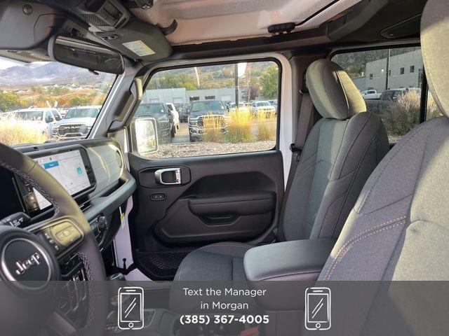 new 2025 Jeep Gladiator car, priced at $38,295