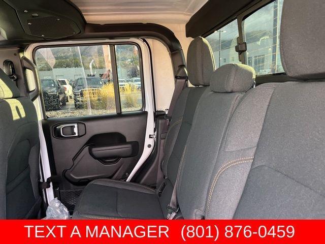 new 2025 Jeep Gladiator car, priced at $41,993
