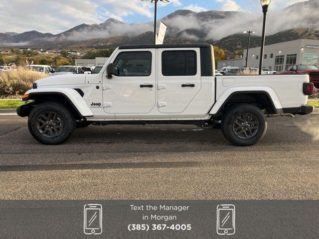 new 2025 Jeep Gladiator car, priced at $38,295