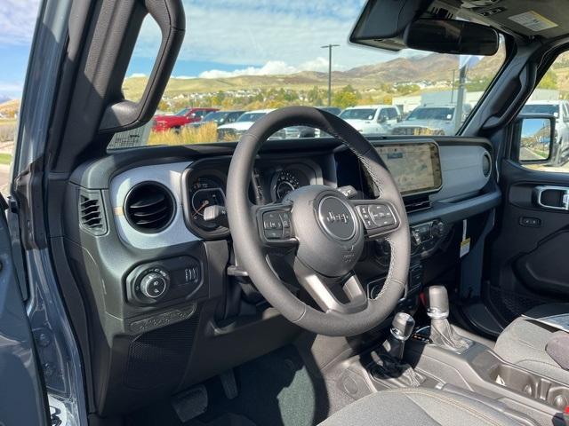 new 2025 Jeep Gladiator car, priced at $44,823
