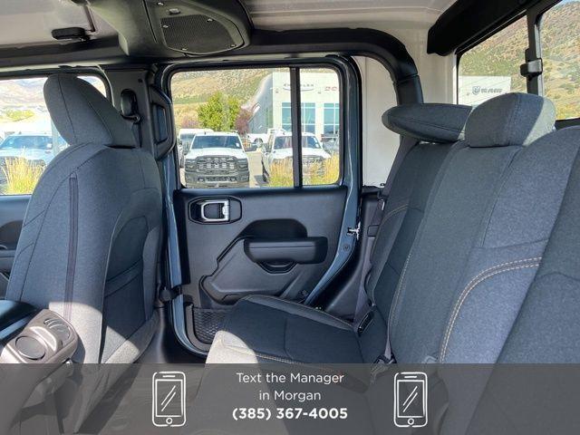 new 2025 Jeep Gladiator car, priced at $38,890