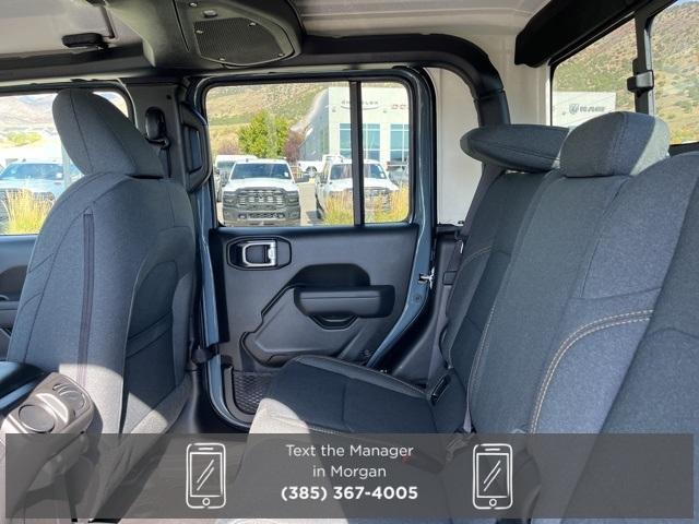 new 2025 Jeep Gladiator car, priced at $37,323