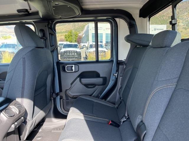 new 2025 Jeep Gladiator car, priced at $44,823