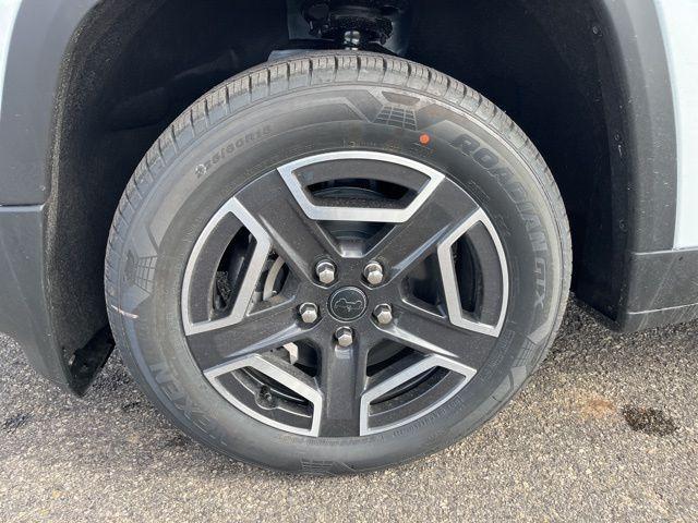 new 2026 Jeep Cherokee car, priced at $35,540