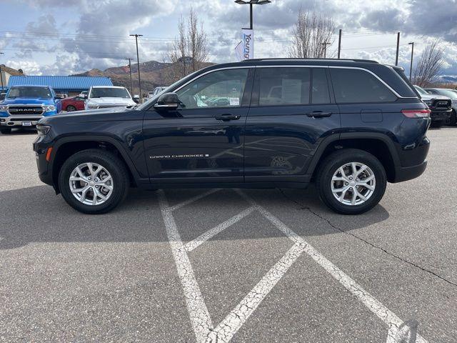 used 2024 Jeep Grand Cherokee car, priced at $33,500
