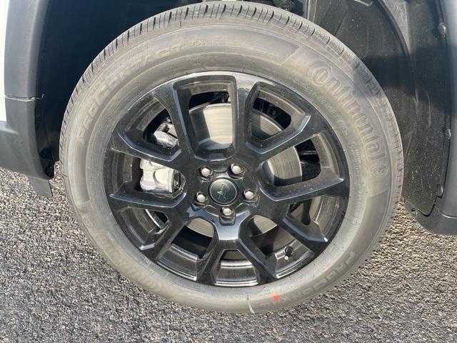 new 2026 Jeep Compass car, priced at $28,100