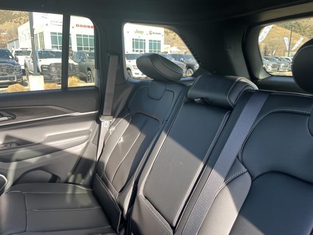 new 2026 Jeep Grand Cherokee car, priced at $44,824