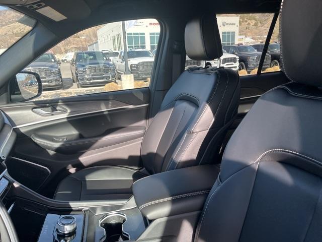 new 2026 Jeep Grand Cherokee car, priced at $44,824