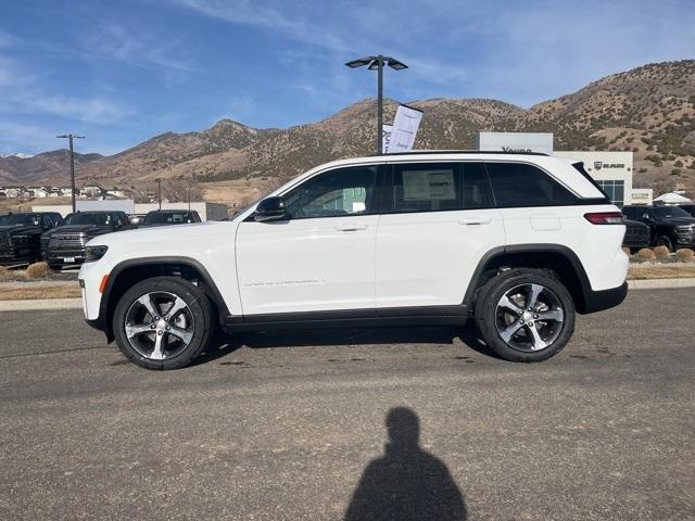 new 2026 Jeep Grand Cherokee car, priced at $44,824