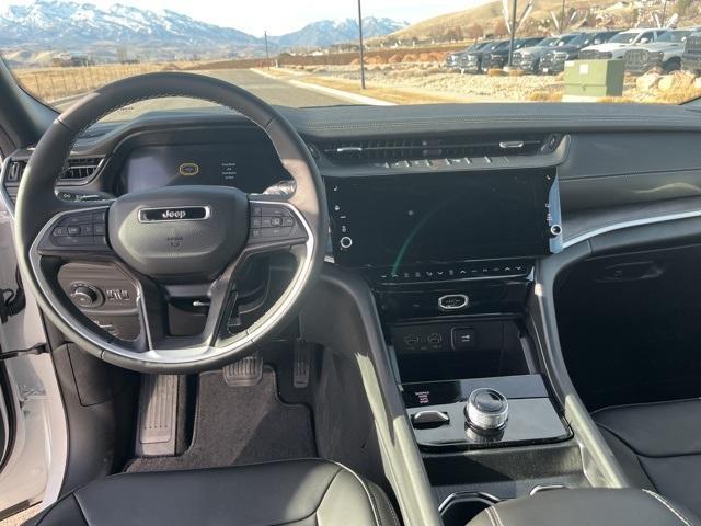 new 2026 Jeep Grand Cherokee car, priced at $44,824