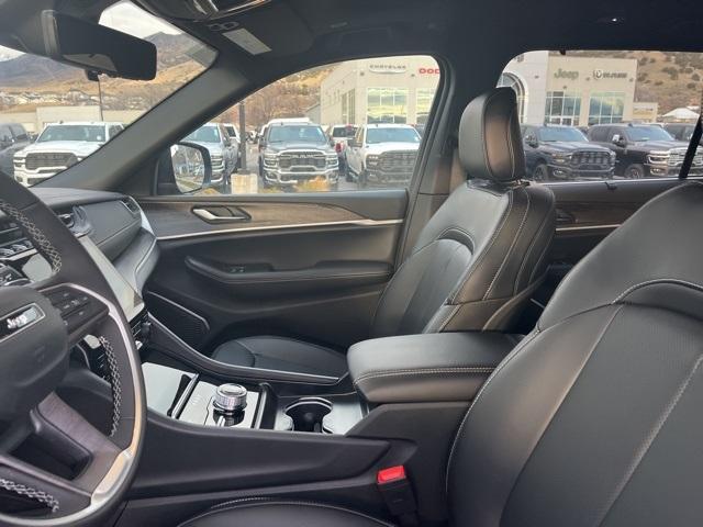 new 2025 Jeep Grand Cherokee L car, priced at $56,285