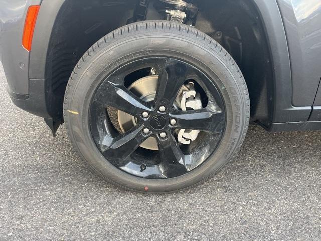 new 2025 Jeep Grand Cherokee L car, priced at $56,285