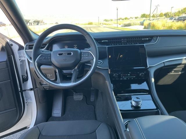 new 2025 Jeep Grand Cherokee car, priced at $34,245