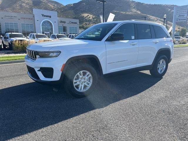 new 2025 Jeep Grand Cherokee car, priced at $34,245
