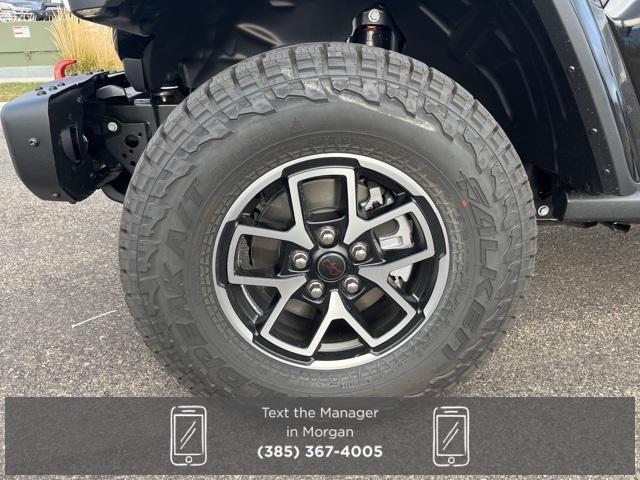 new 2025 Jeep Gladiator car, priced at $46,526